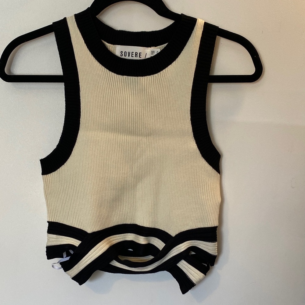 Sovere Ribbed Contrast Tank Top in Cream & Black